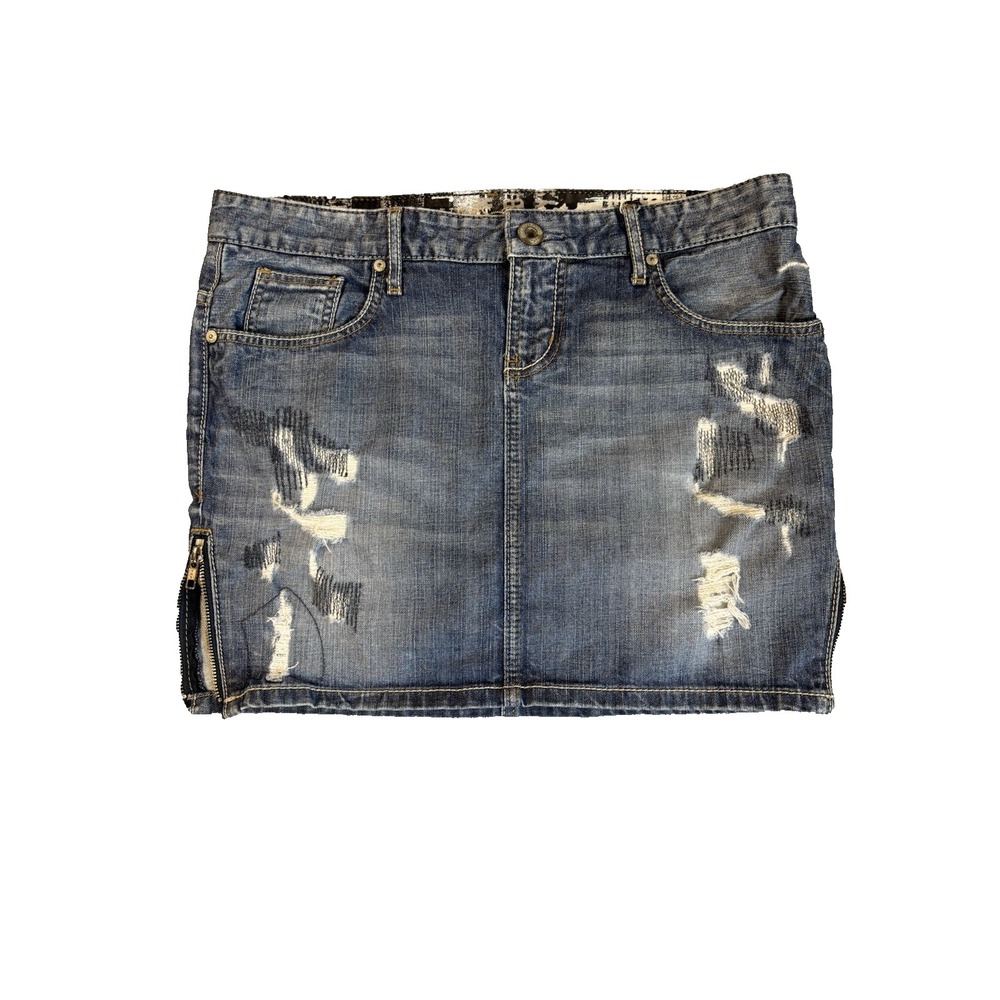 GUESS Distressed Denim Mini Skirt Women's 30 Blue Y2K 00's Grunge Indie Sleaze